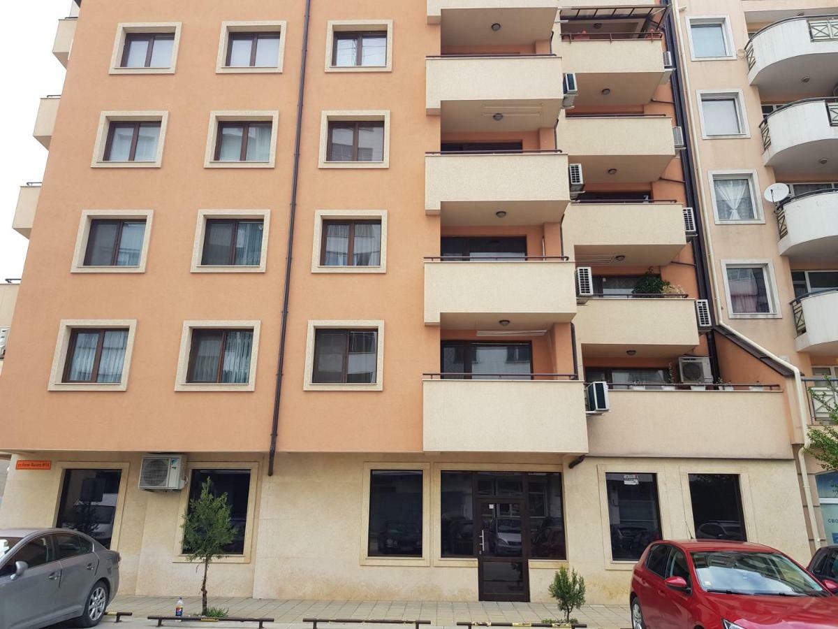 Хепи Апартмънтс Plovdiv Eksteriør billede