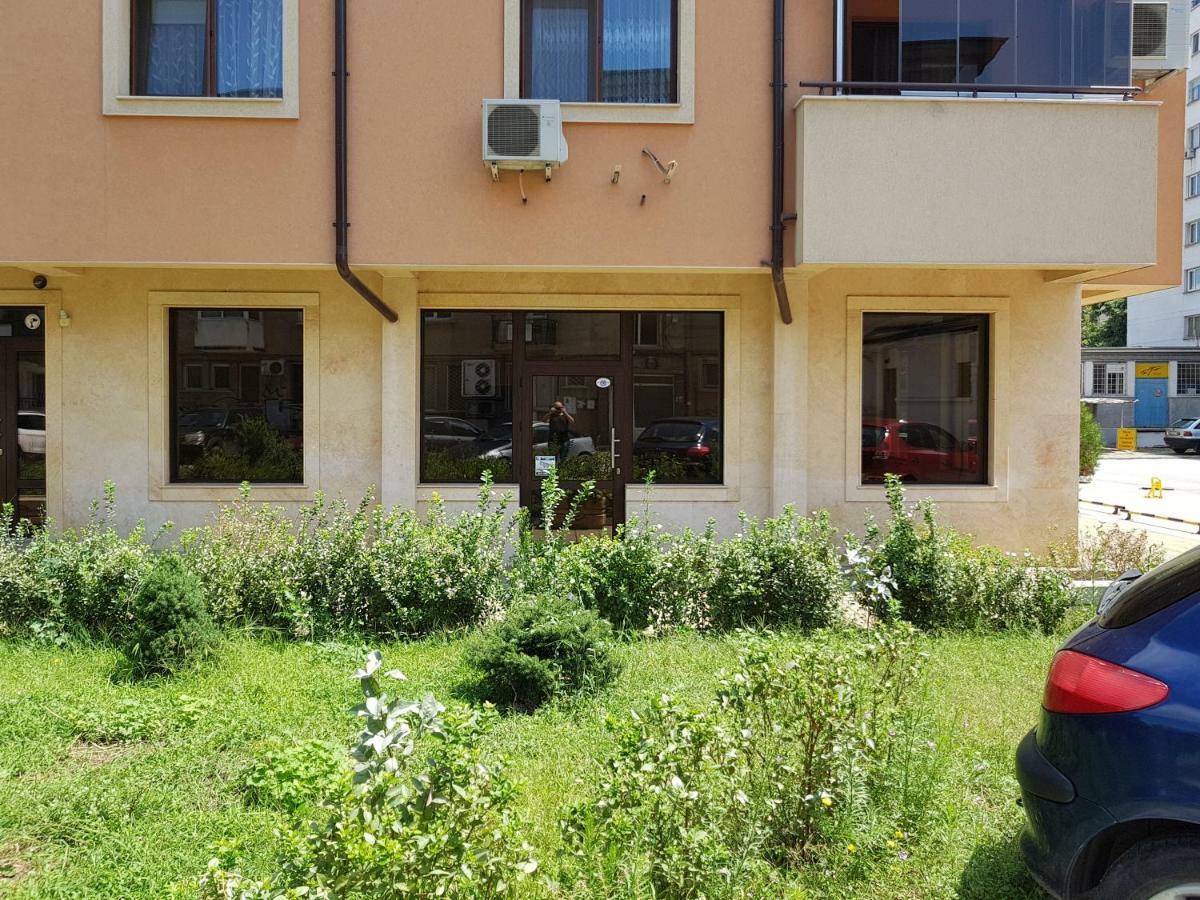Хепи Апартмънтс Plovdiv Eksteriør billede